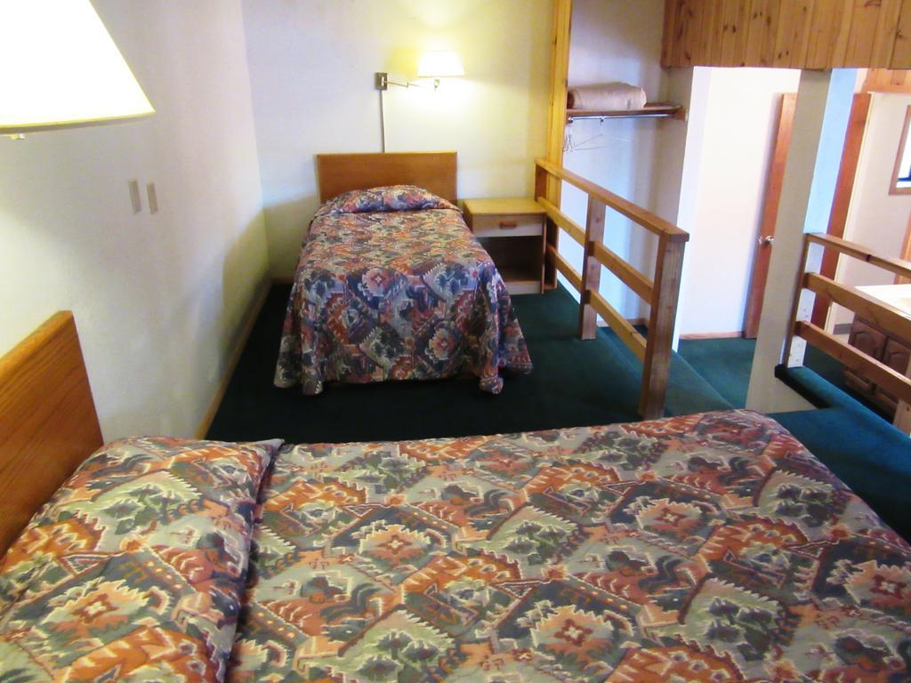 Travelers Lodge West Yellowstone Bilik gambar