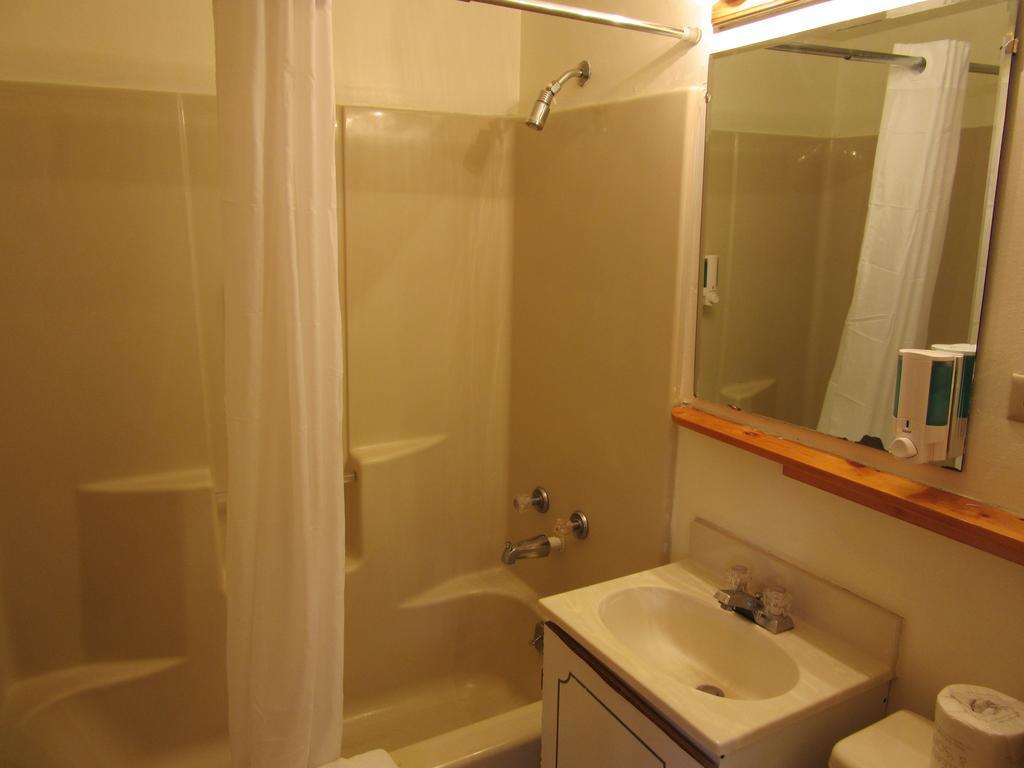 Travelers Lodge West Yellowstone Luaran gambar