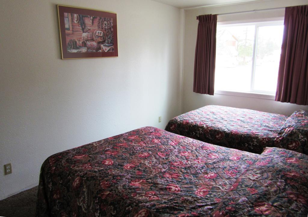 Travelers Lodge West Yellowstone Bilik gambar