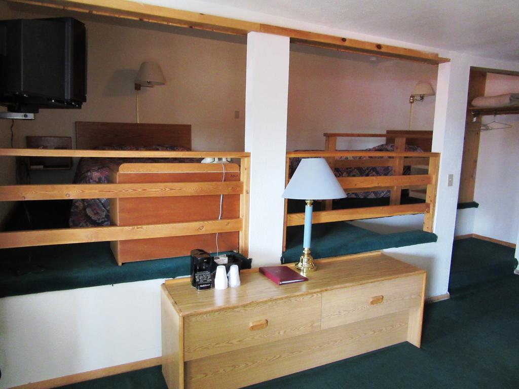 Travelers Lodge West Yellowstone Bilik gambar